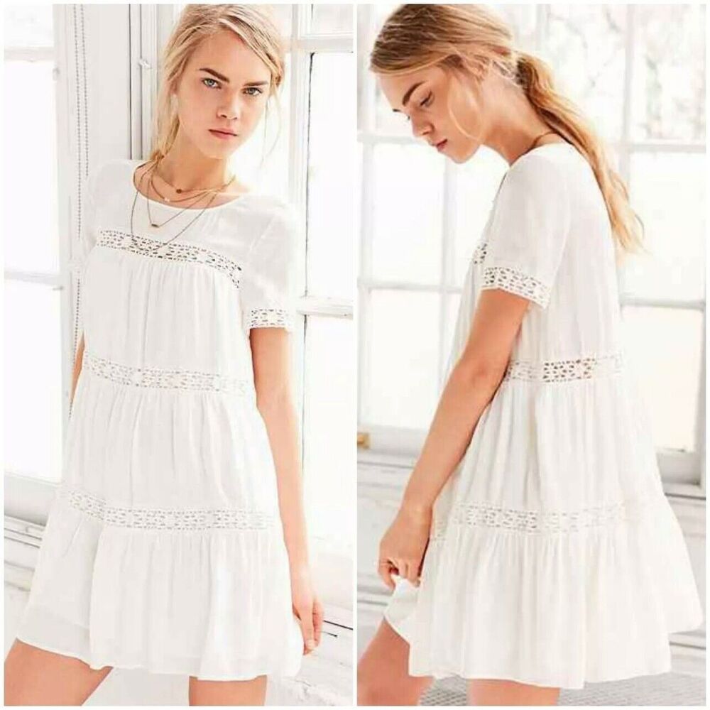 Alice & Urban Outfitters Womens White Lace Eleonora Dress Medium Boho Mini Loose
